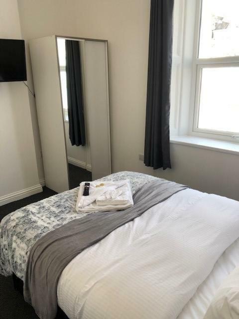 Ocean Holiday Apartments Plymouth Eksteriør bilde